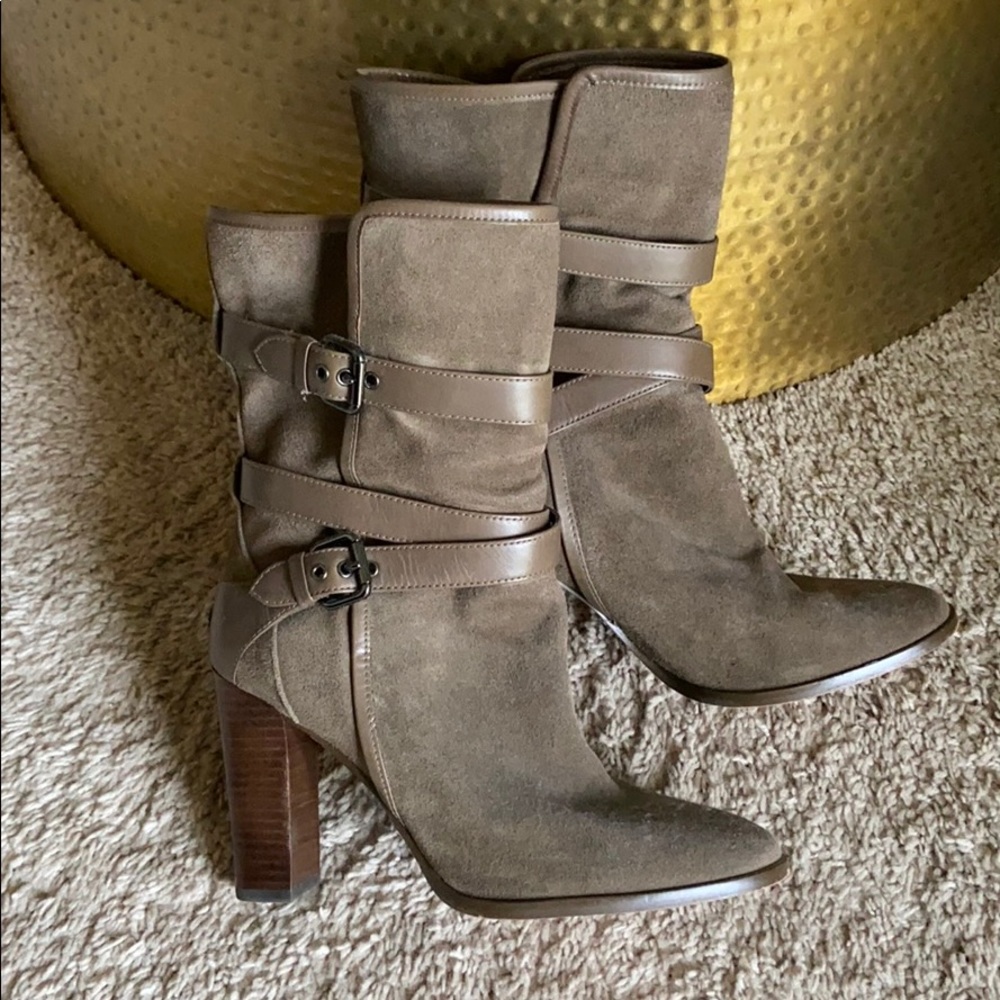 Coach boots